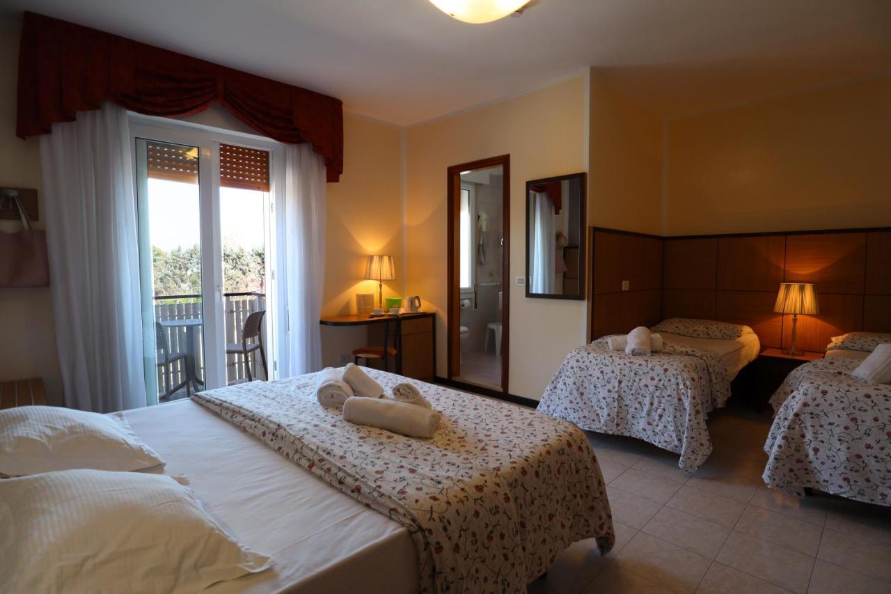 Hotel Righetto Fronte Mare Cavallino-Treporti Bagian luar foto