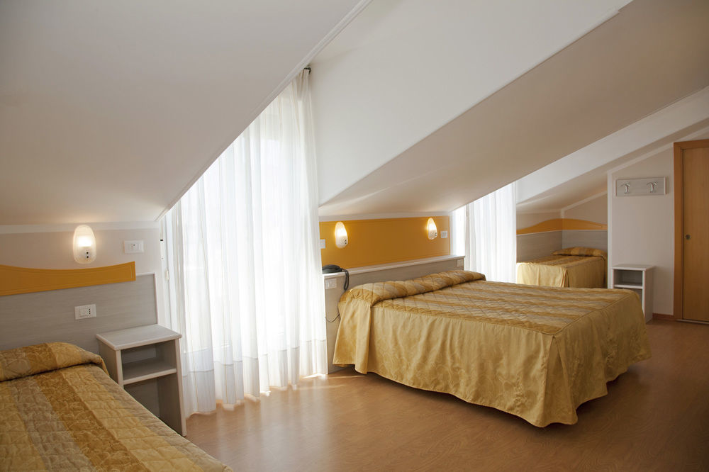 Hotel Righetto Fronte Mare Cavallino-Treporti Bagian luar foto