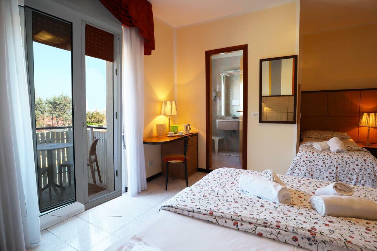 Hotel Righetto Fronte Mare Cavallino-Treporti Bagian luar foto