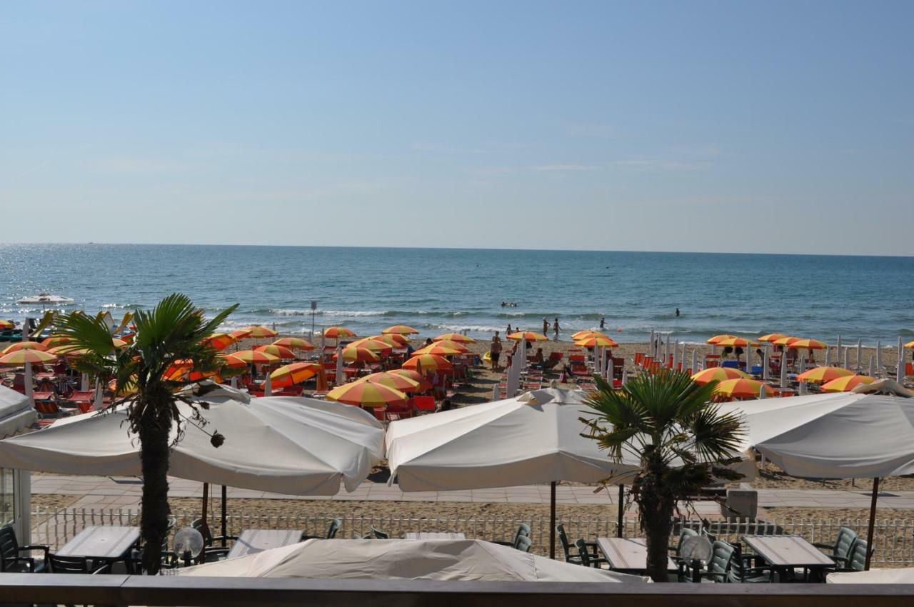 Hotel Righetto Fronte Mare Cavallino-Treporti Bagian luar foto