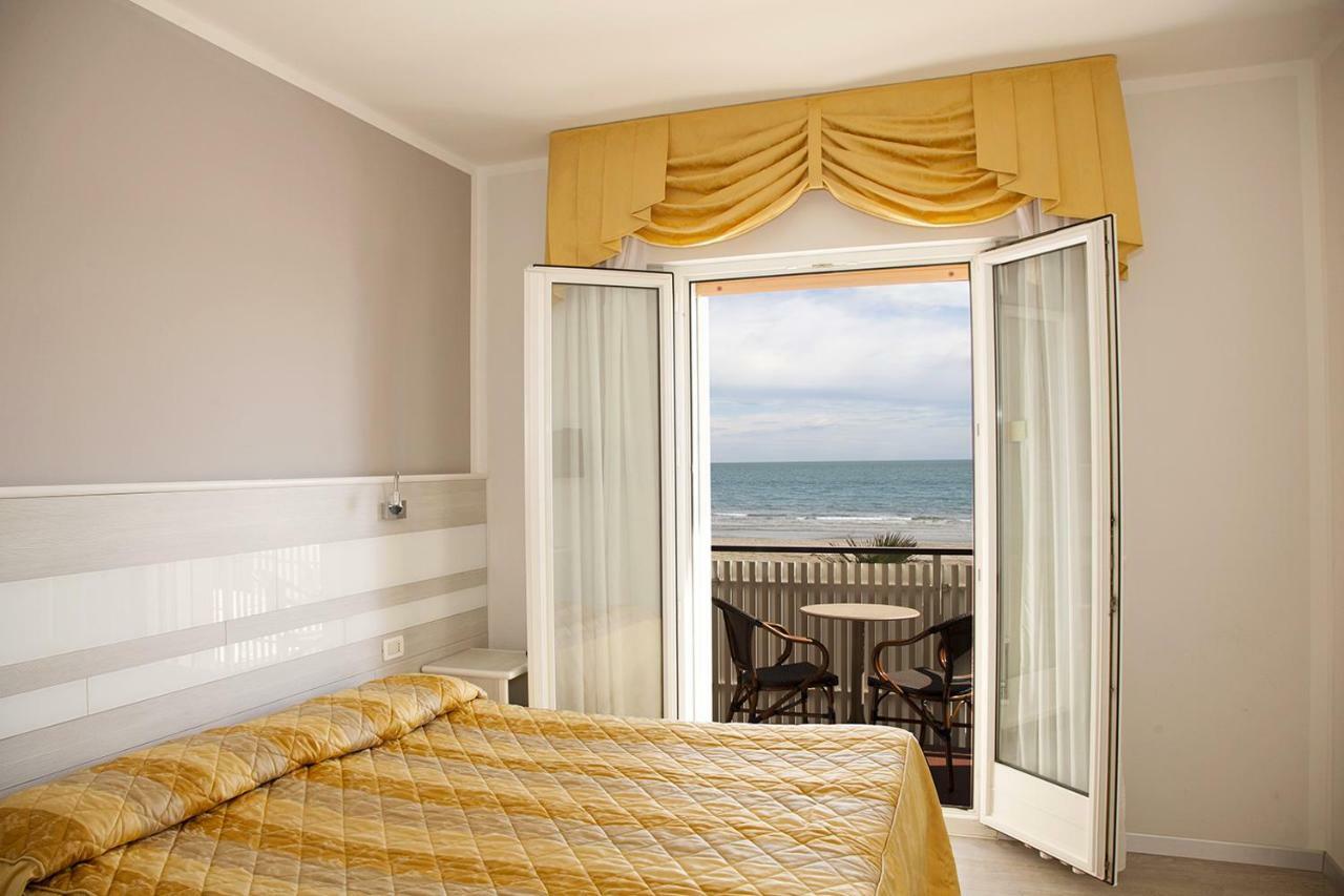 Hotel Righetto Fronte Mare Cavallino-Treporti Bagian luar foto